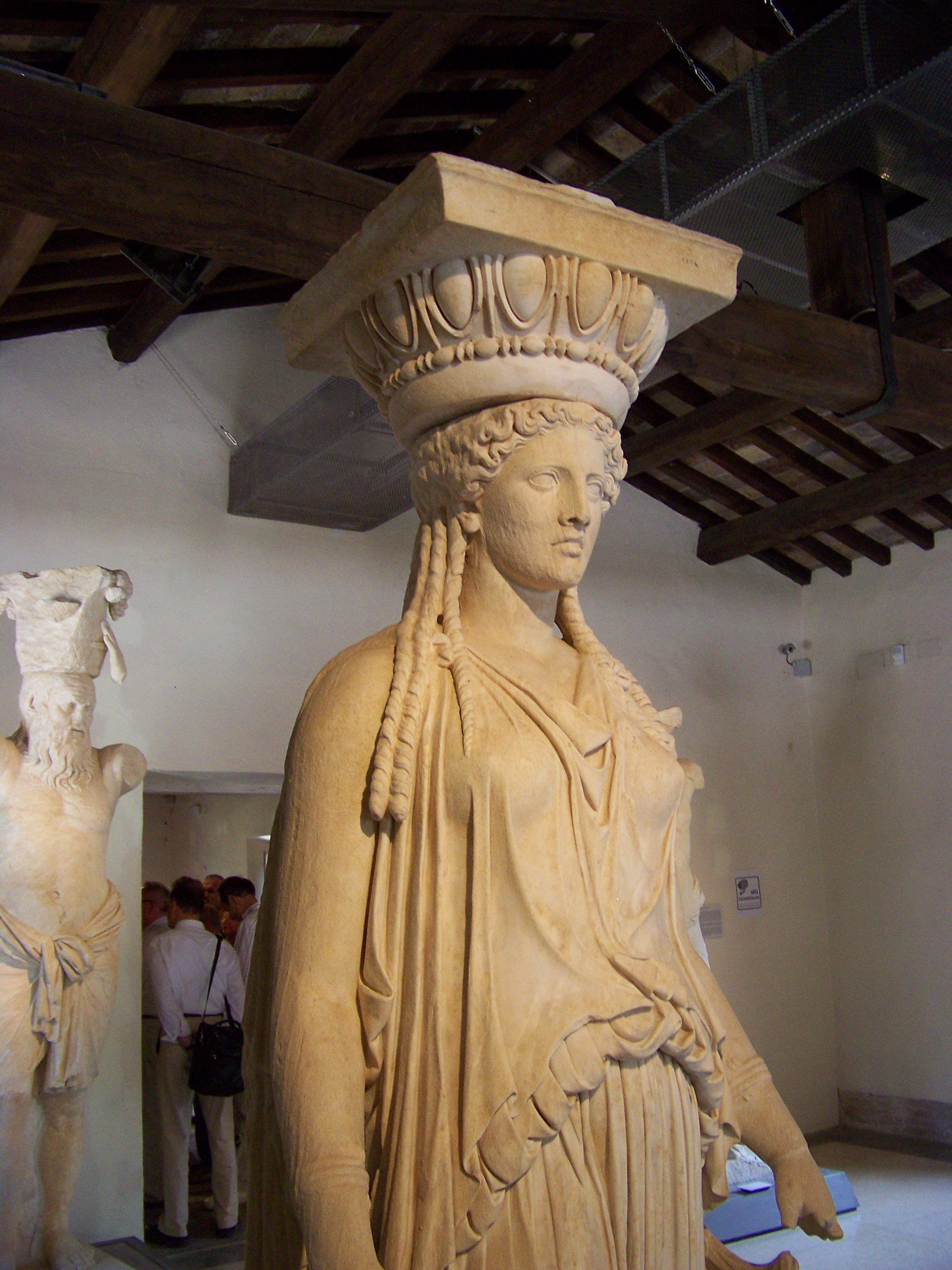 2008 CA CANOPO CARIATIDI - 03.jpg